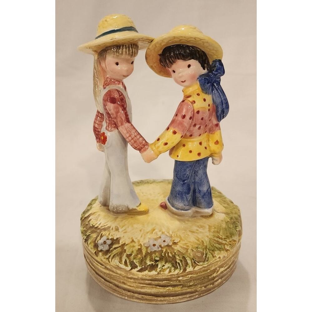 Vintage 1972 Schmid Panda Prints Music Box Dutch Boy Girl We've Only Just Begun